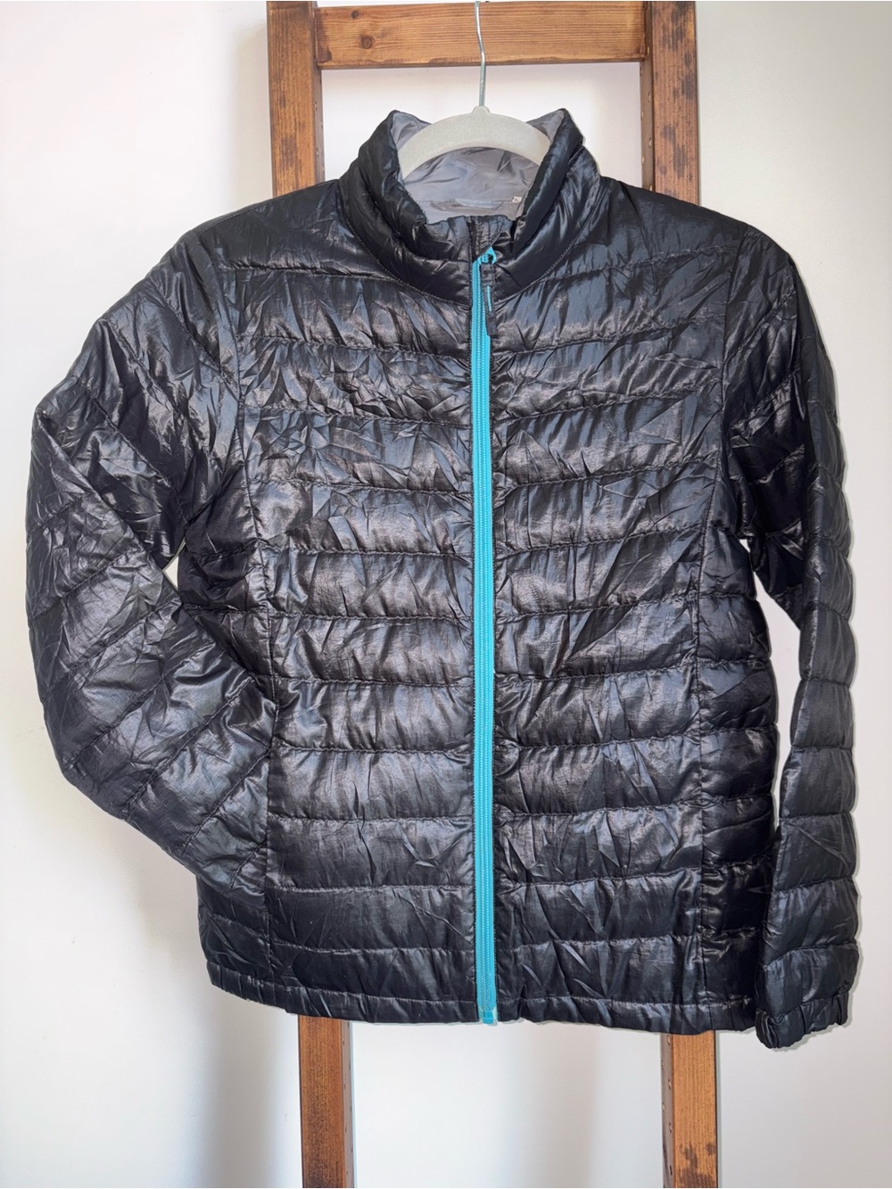 UNIQLO Black Down Puffer Jacket Teal Zip Size 150 Youth Large Packable Gorpcore